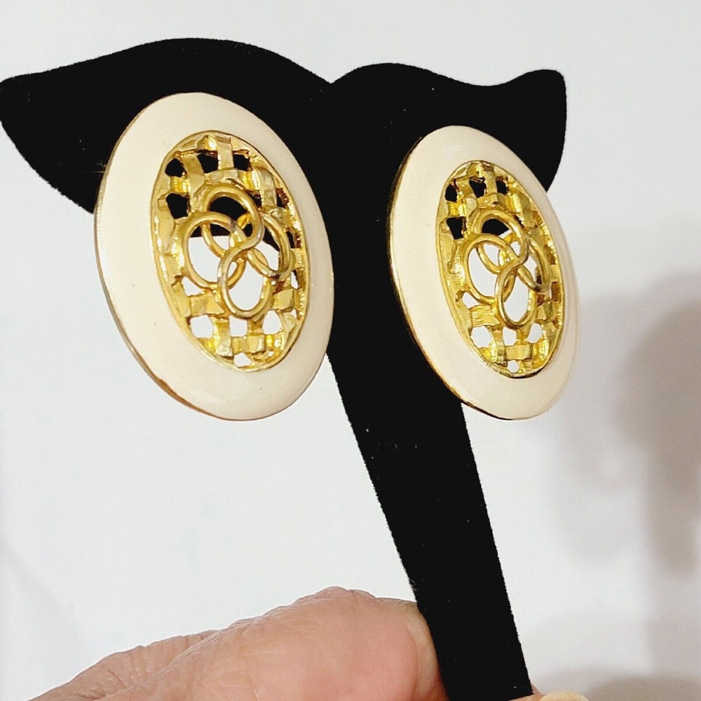 Vintage Large Enameled Oval Pierced Earrings Cream White‎ & Gold-tone 1.5" wp-9 - Picture 4 of 6